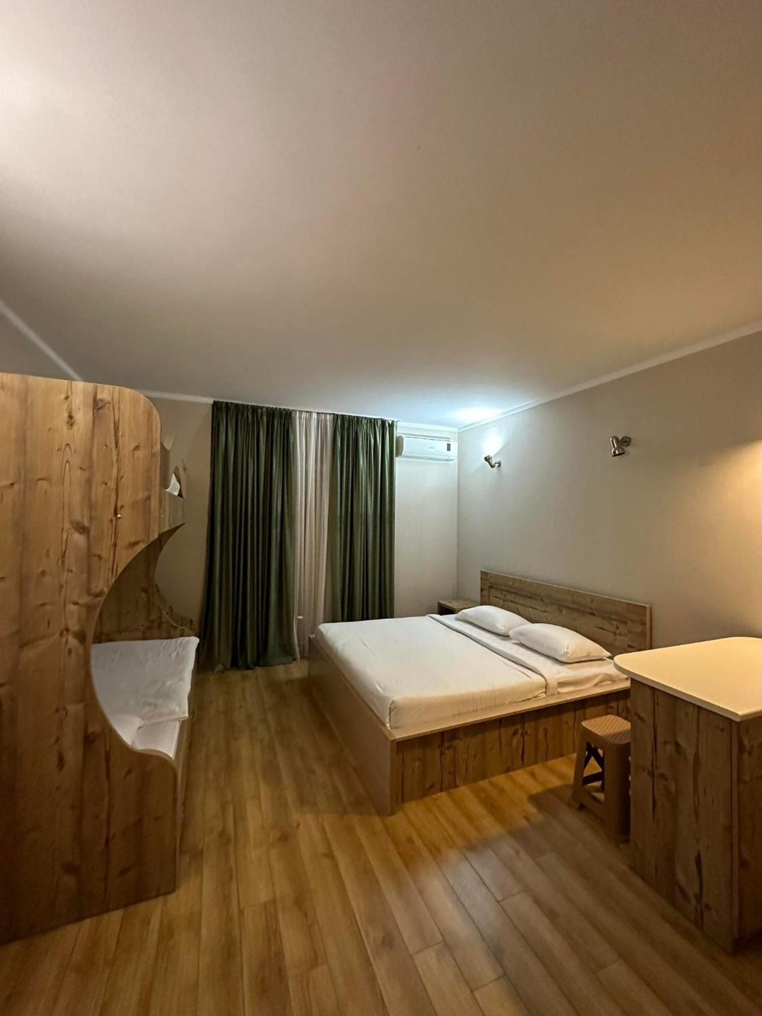 Ferienwohnung Mariam Sea Towers Batumi Exterior foto