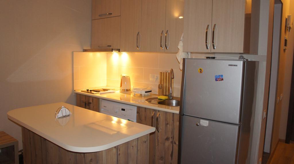 Ferienwohnung Mariam Sea Towers Batumi Zimmer foto